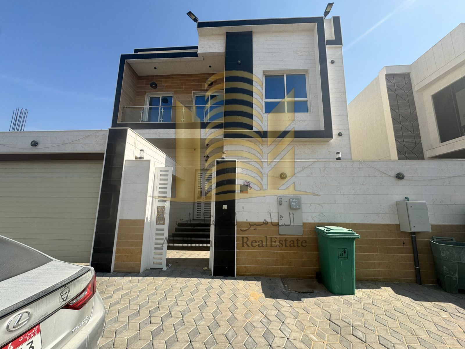 High villa in Al Yasmin, 5 rooms. For rent: 120 (payable in four checks) or 100 (payable in one payment).