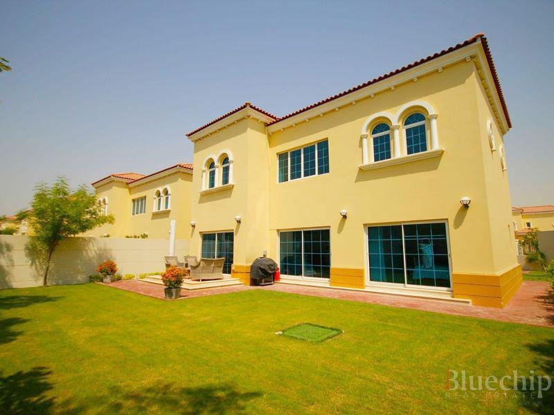 Legacy 4BR | Renovated | Landscaped Garden