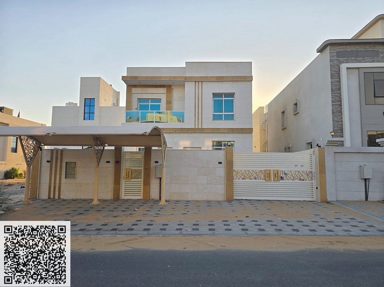 Modern villa, freehold, ready with electricity, water, and air conditioning.