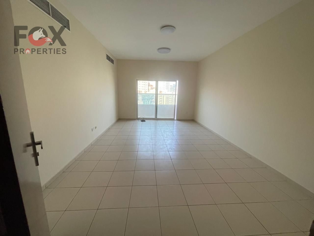apartment for annual rent in Al Nuaimiya 1, located opposite Black Ramada. It boasts a spacious layout and practical interior desig