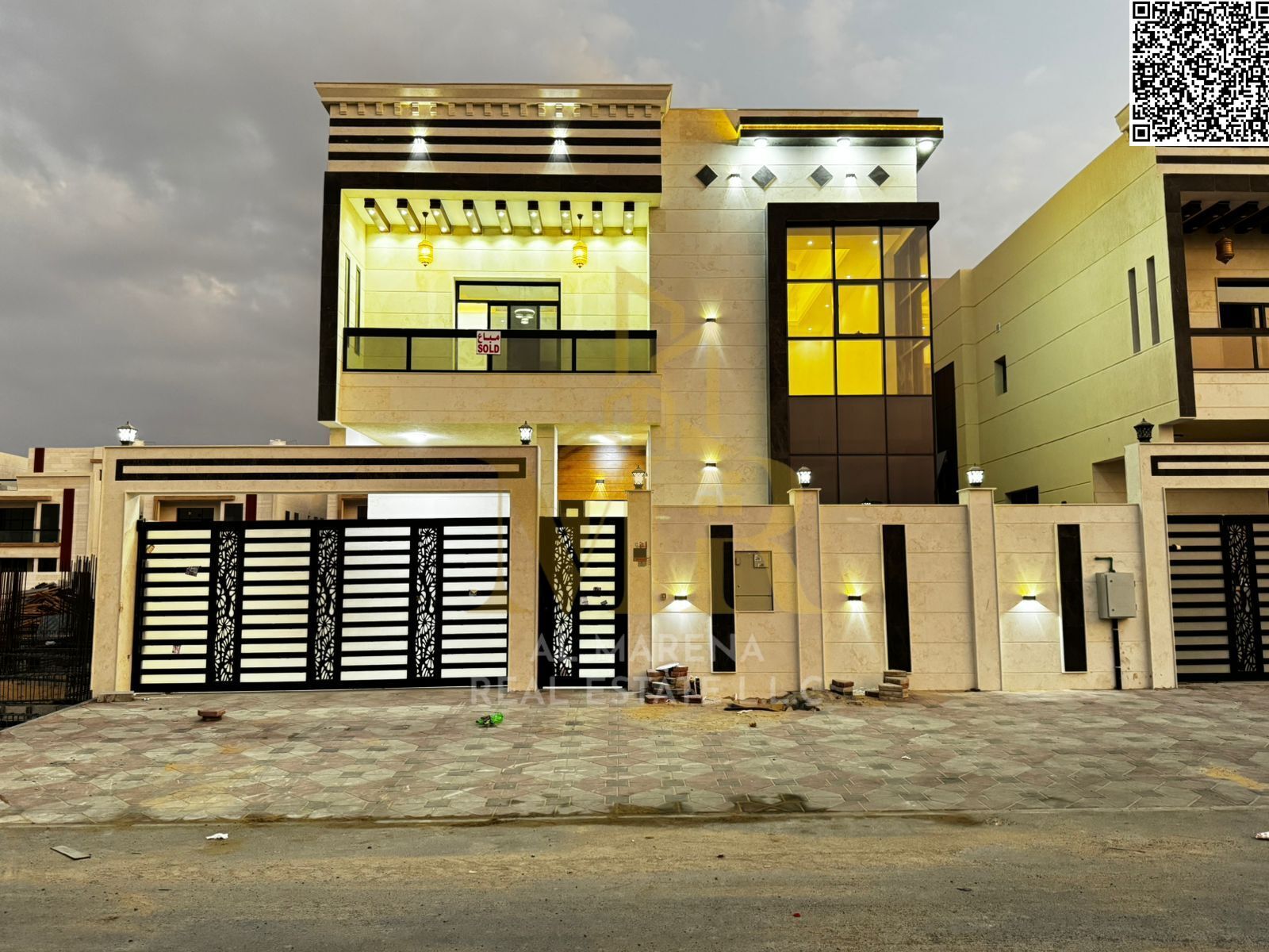 A villa with a price including electricity, water, and central air conditioning on the main street, ready to move in, in the most prestigious areas of