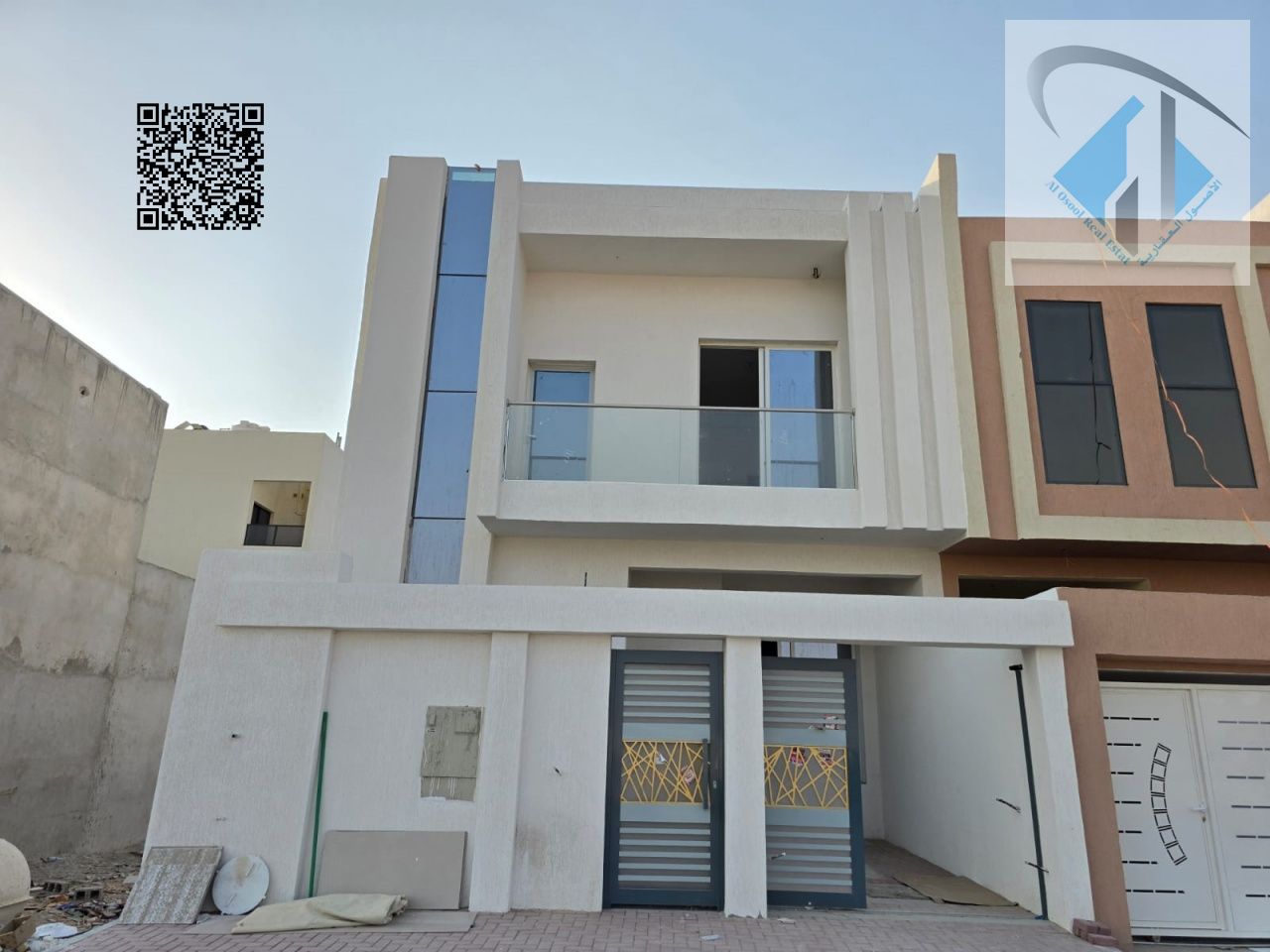 brandnew townhouse freehold superdelux finish good price