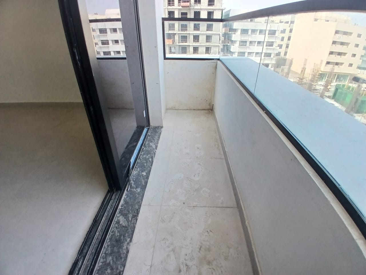 Brand new 1bhk with balcony and 2washroom 45k available