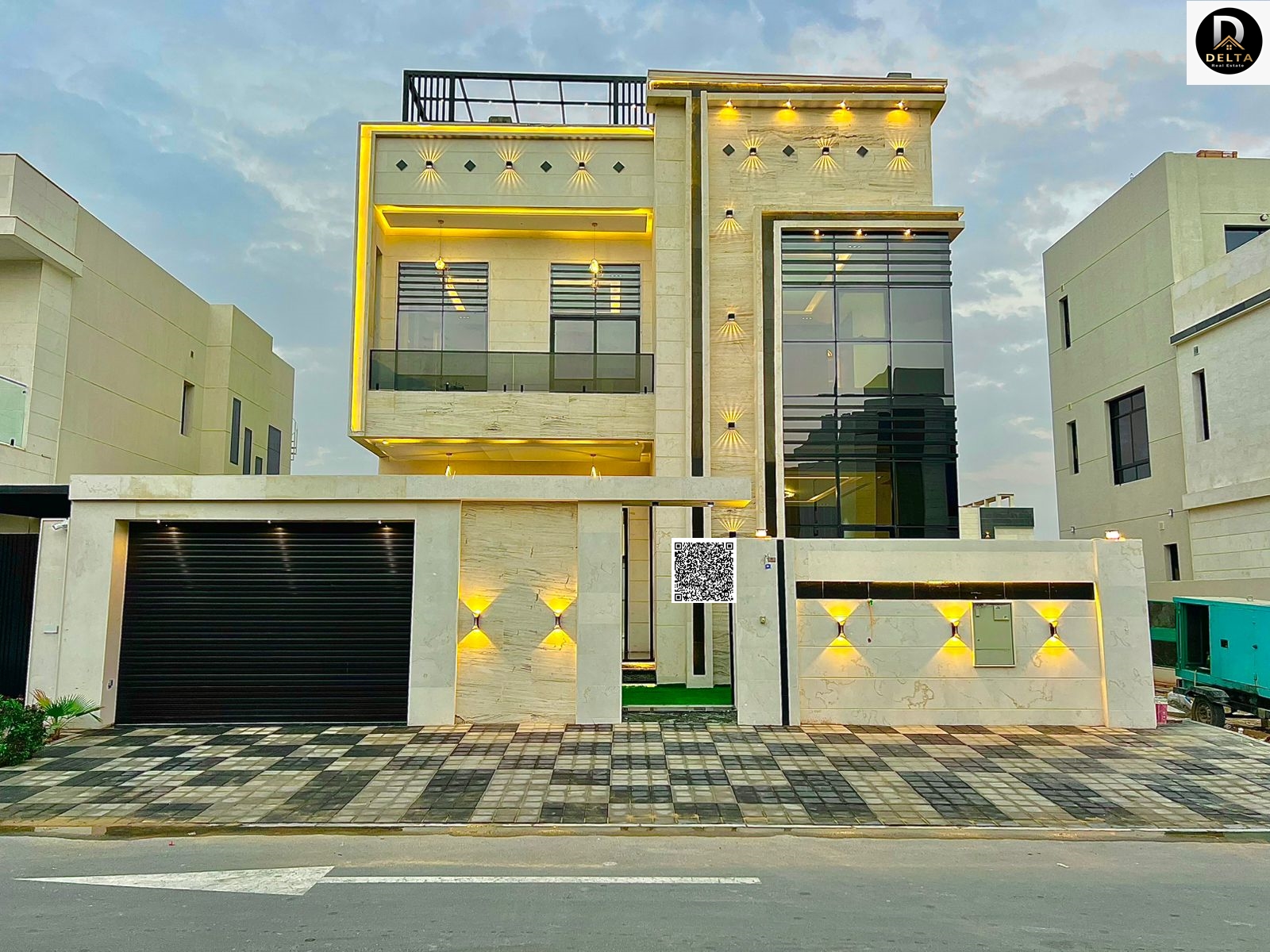 Villa for sale in Al Zahiyah, Ajman | Two floors + roof | 5 master bedrooms | Majlis and living room | Kitchen + maid's room | Yard | Includes registr