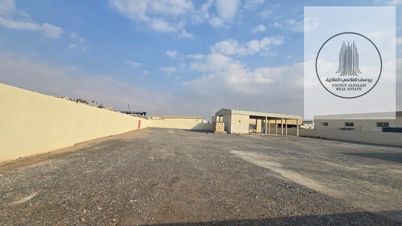 Fenced Land with Warehouse 29000 Sq Ft UAQ Industrial
