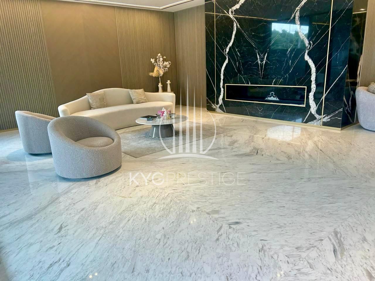 Modern | well-designed | Prime location