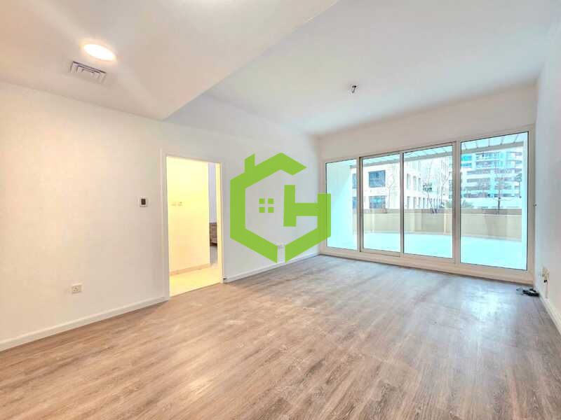 Huge Terrace l Chiller Free l Low Floor