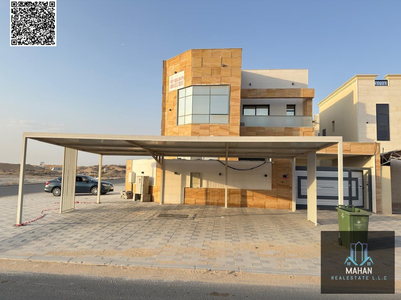 Luxury villa for sale in Al Yasmin, featuring an exceptional location close to all essential services and only 20 minutes from Dubai International Air