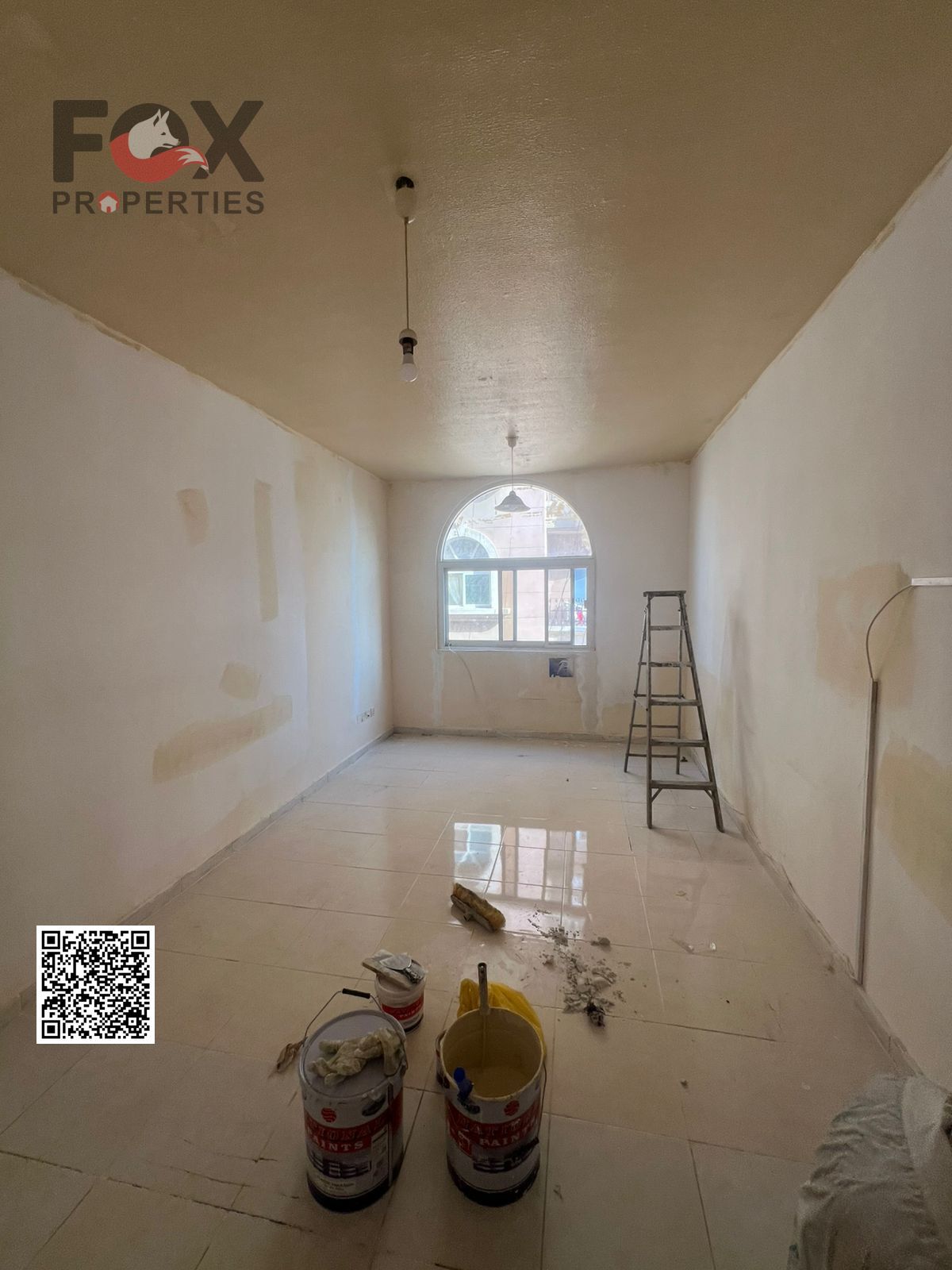 Semi-detached kitchen | Bathroom outside the room | Great price | Prime location close to all amenities | Easy access to Dubai