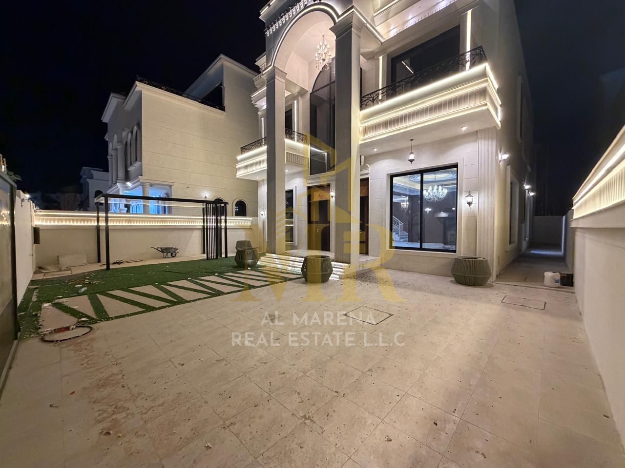 Luxury super deluxe villa for sale in Al Alia area, Ajman, price including electricity and water