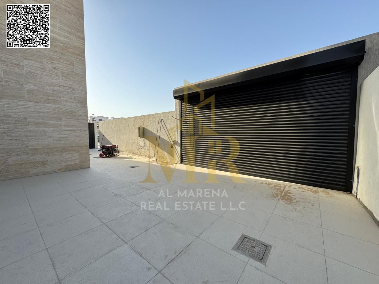 Own your dream villa and invest in a luxurious villa in the heart of Al-Aliya, with air conditioning included. Seize the opportunity now!