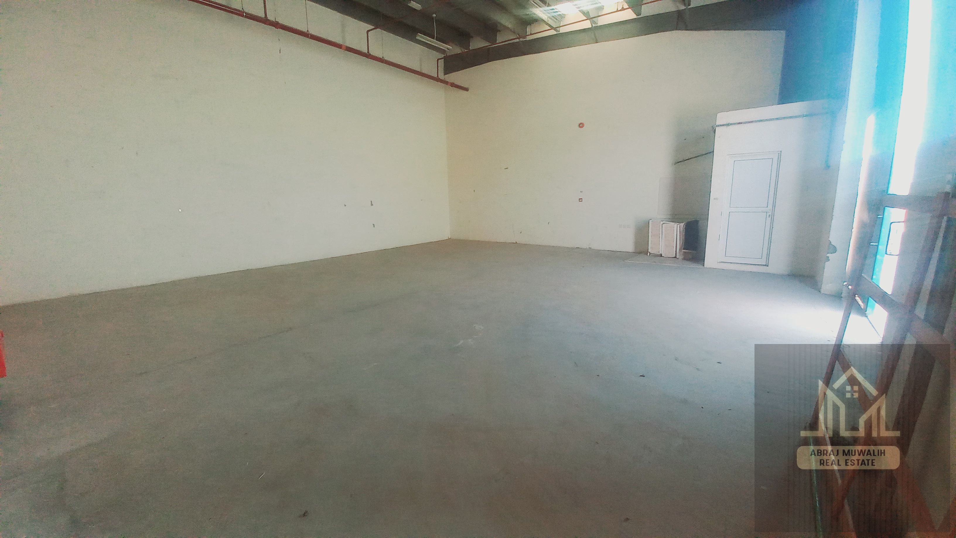 1400 sq ft Warehouse for Rent in Al Saja’a Sharjah – AED 75K