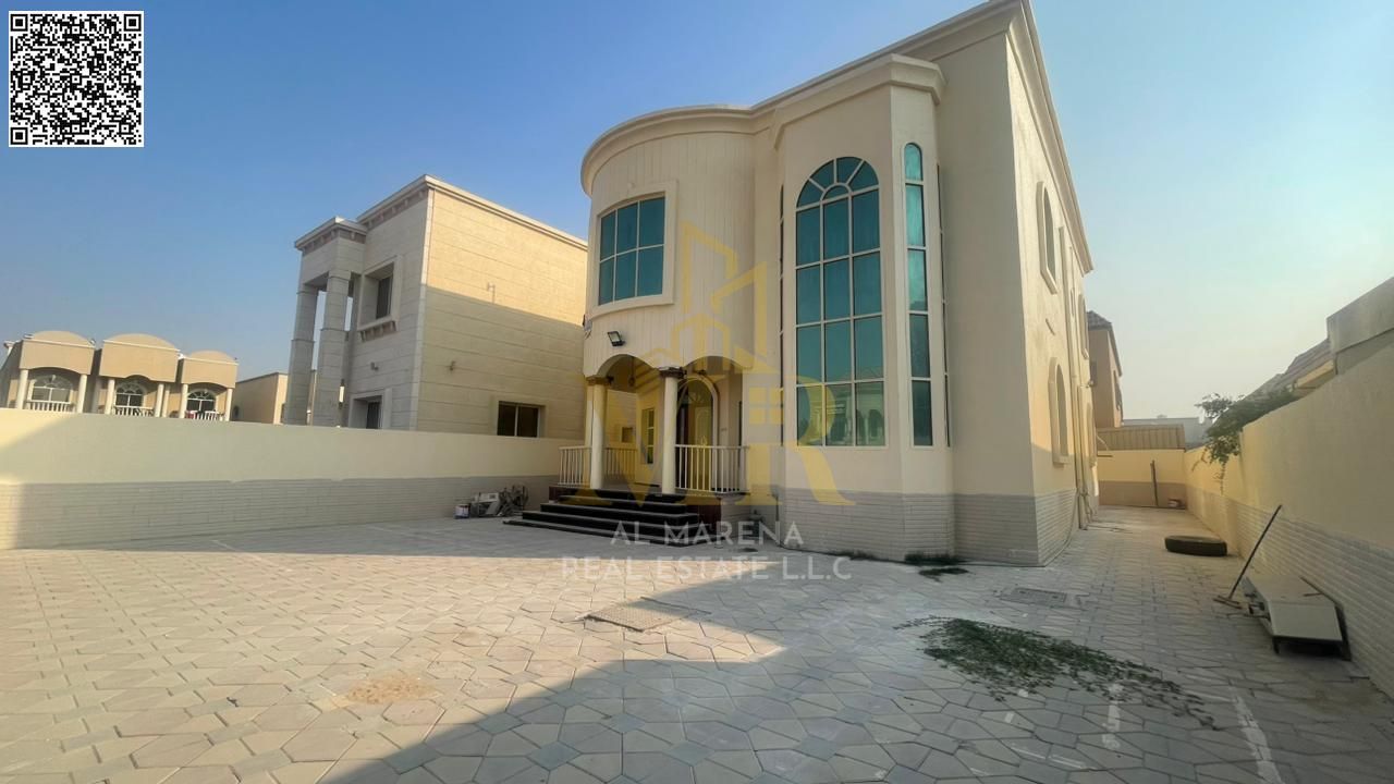 Villa for sale in Al Rawda, Ajman - 5 bedrooms, living room, majlis, and maid's room