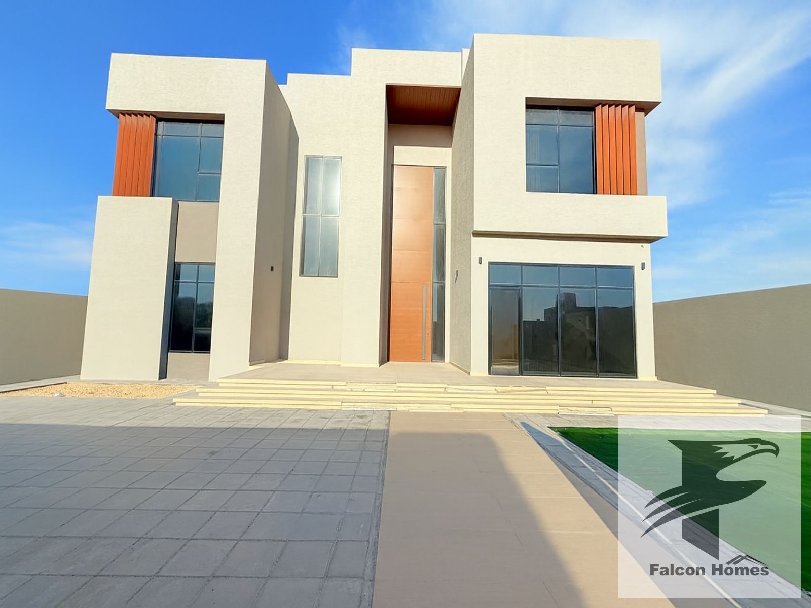 Spacious 5BR Stylish Villa with Garden Area