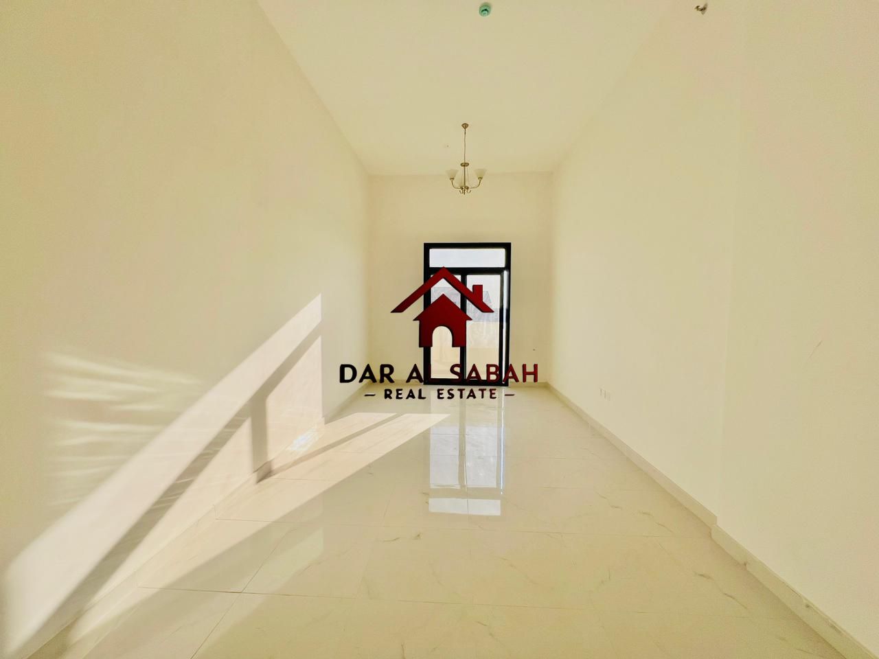 6 cheque payment/ brand new building /with balcony /ready to move ?