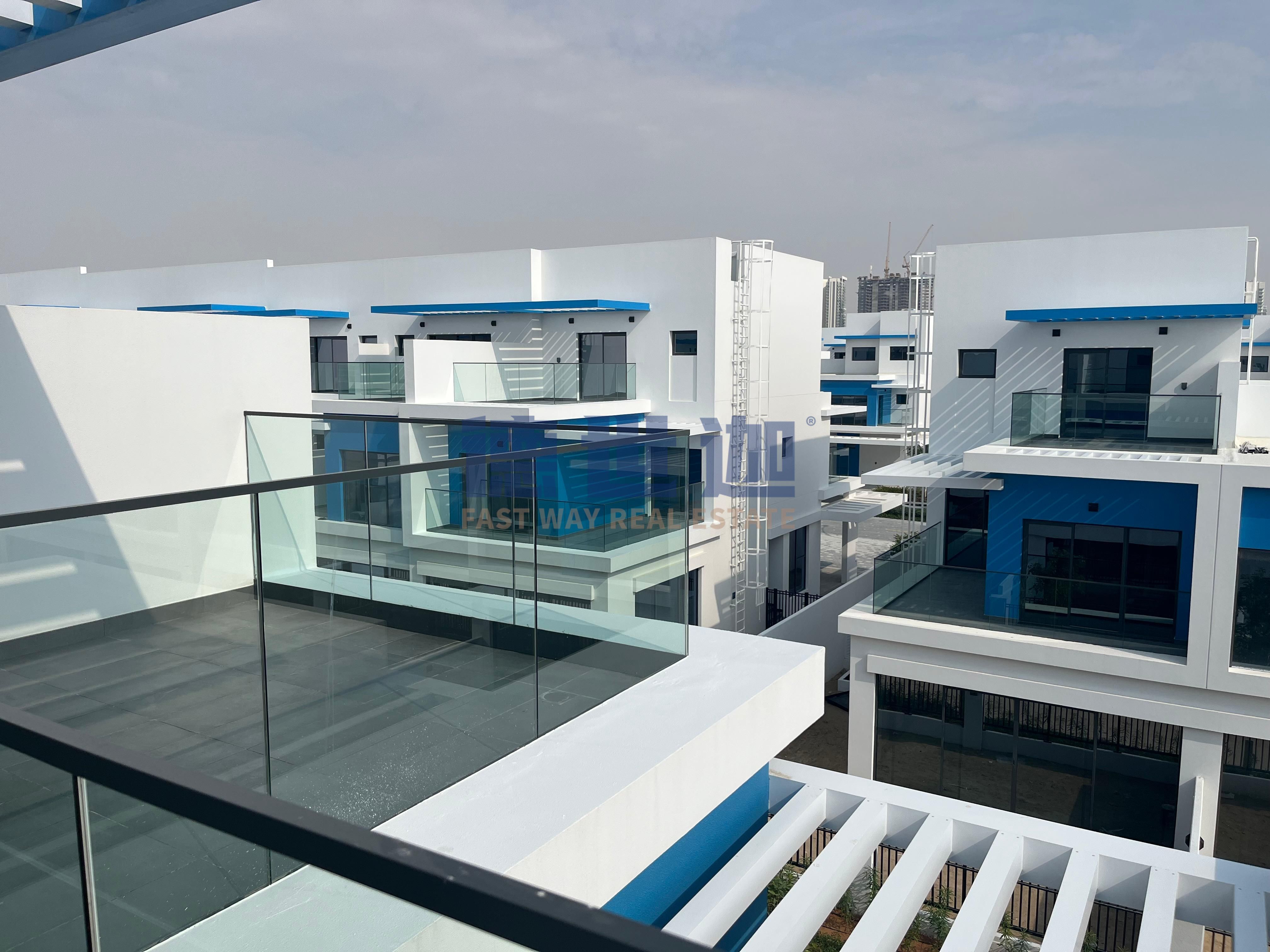 NEW BRAND| SINGEL ROW |5 bedroom