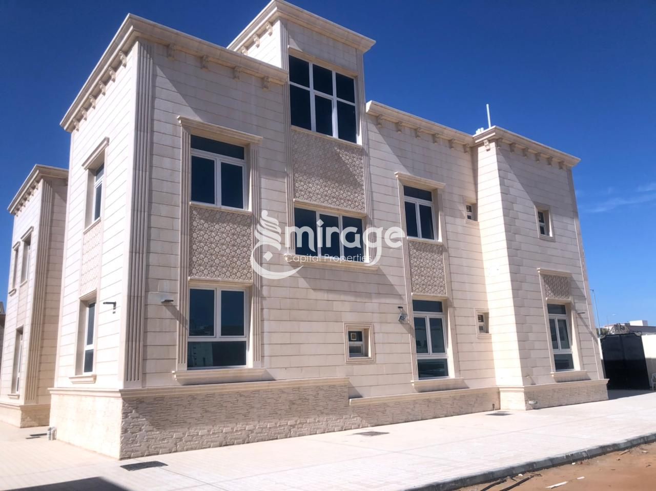 Vacant 9BHK | Single Row Mid | Huge Villa