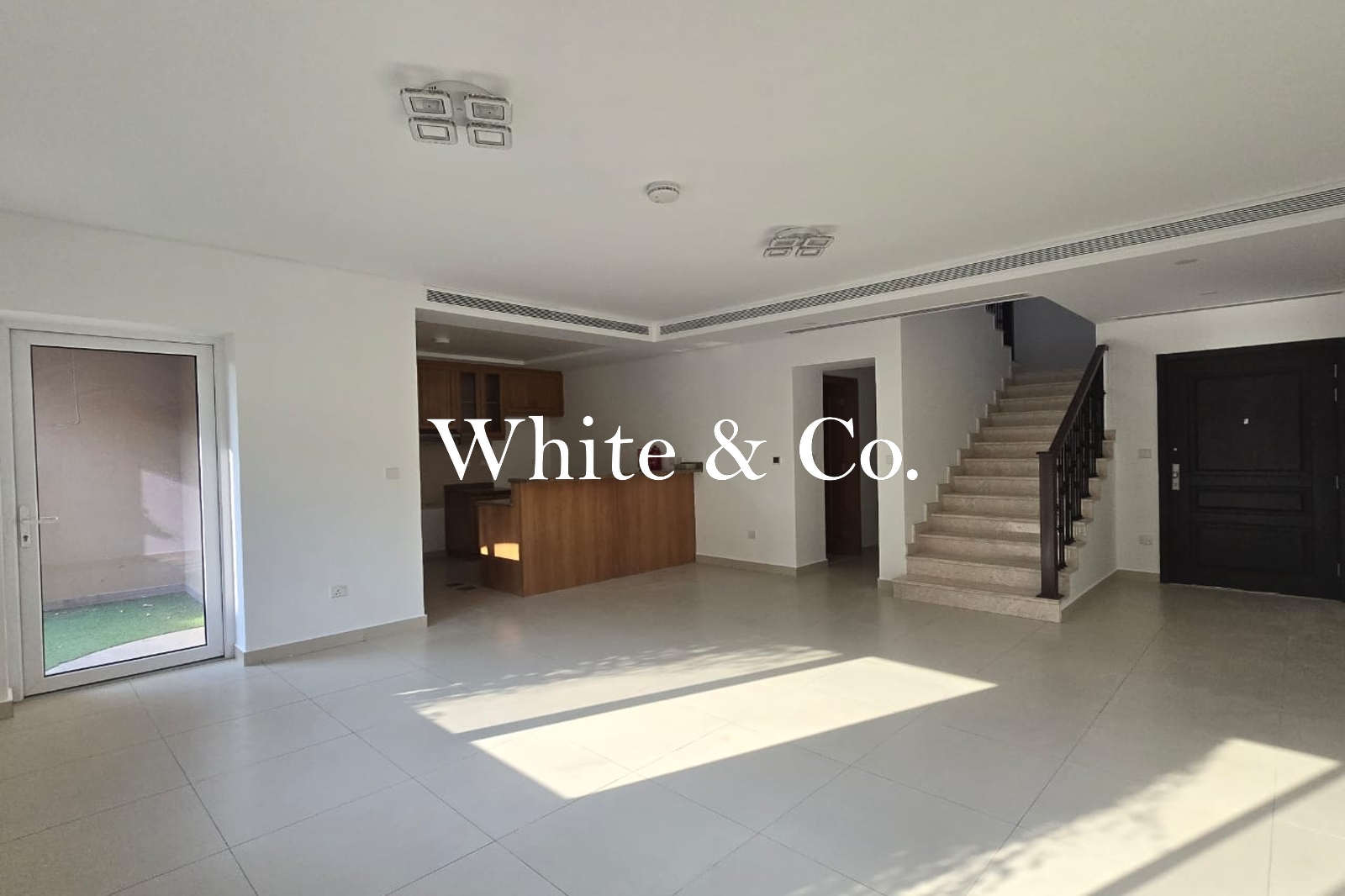 Single Row | 3 Bed+Maid's | Vacant Feb