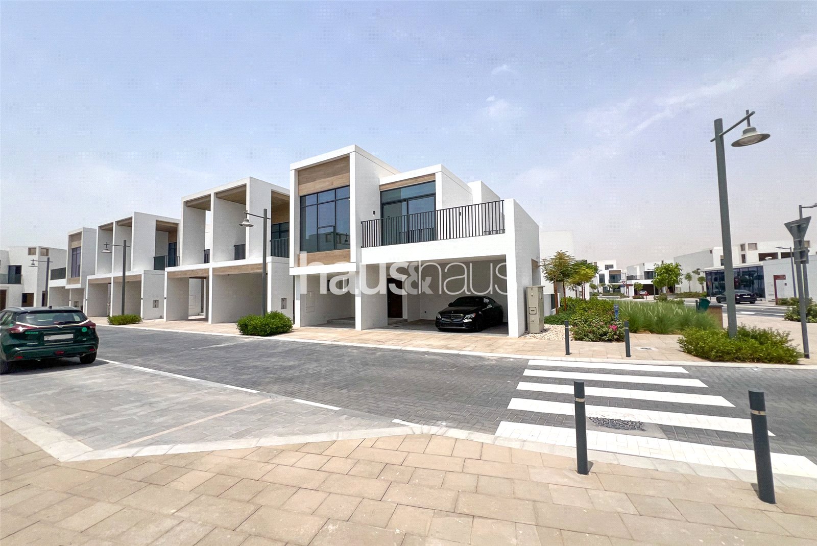 Corner Plot | 4 Bed | Close To Pool And Park