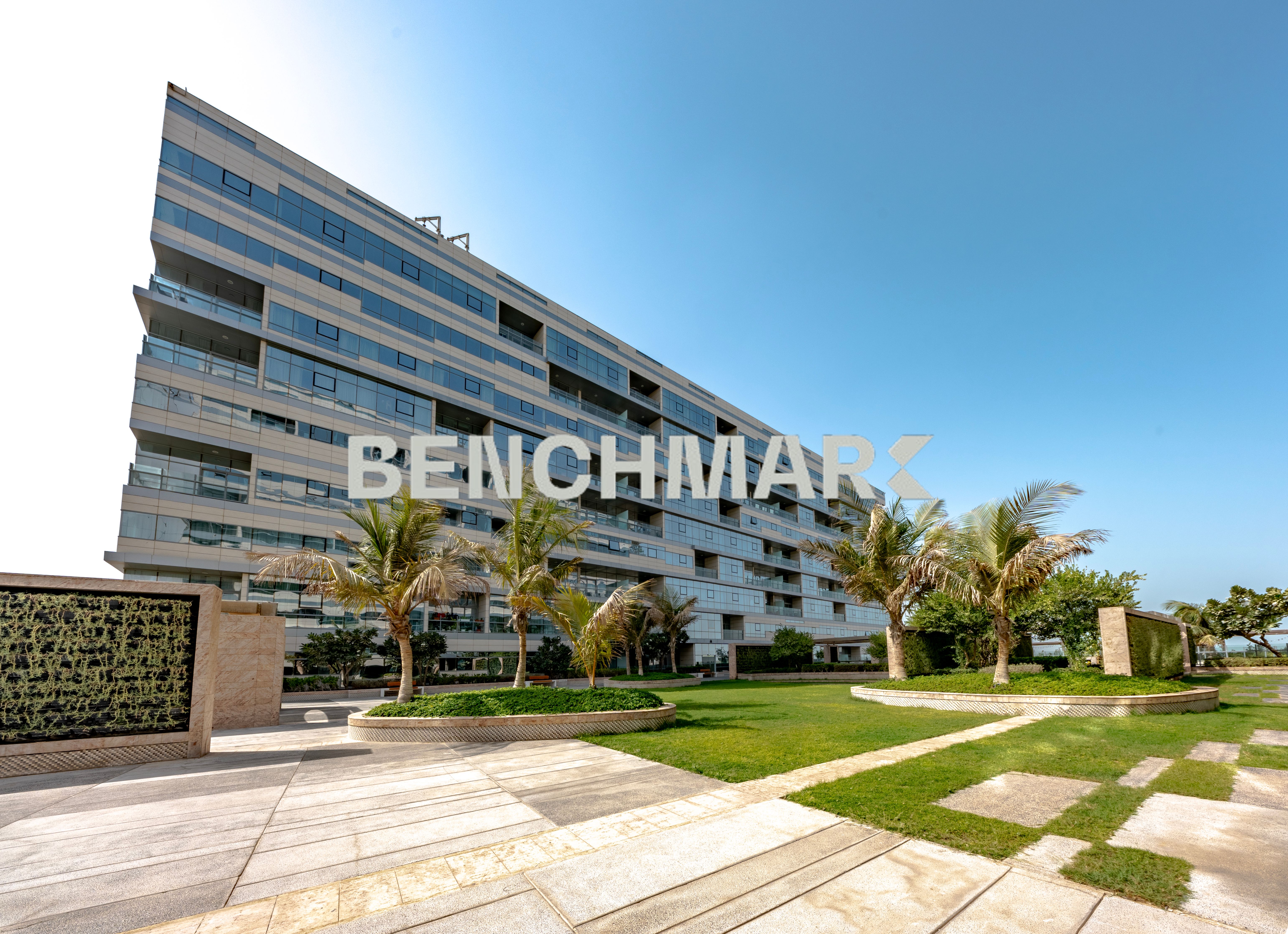 Impressive 3BR Owner-Occupied Apt+ Maid Room w/ Pool View