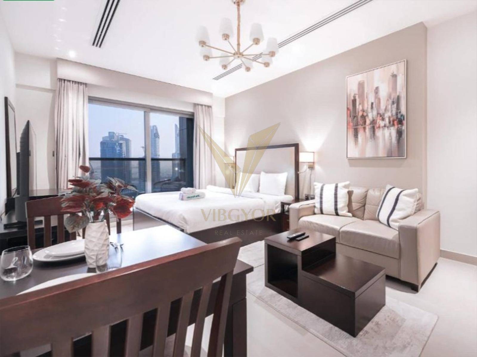 Modern Studio Apartment with Parking and Amenities