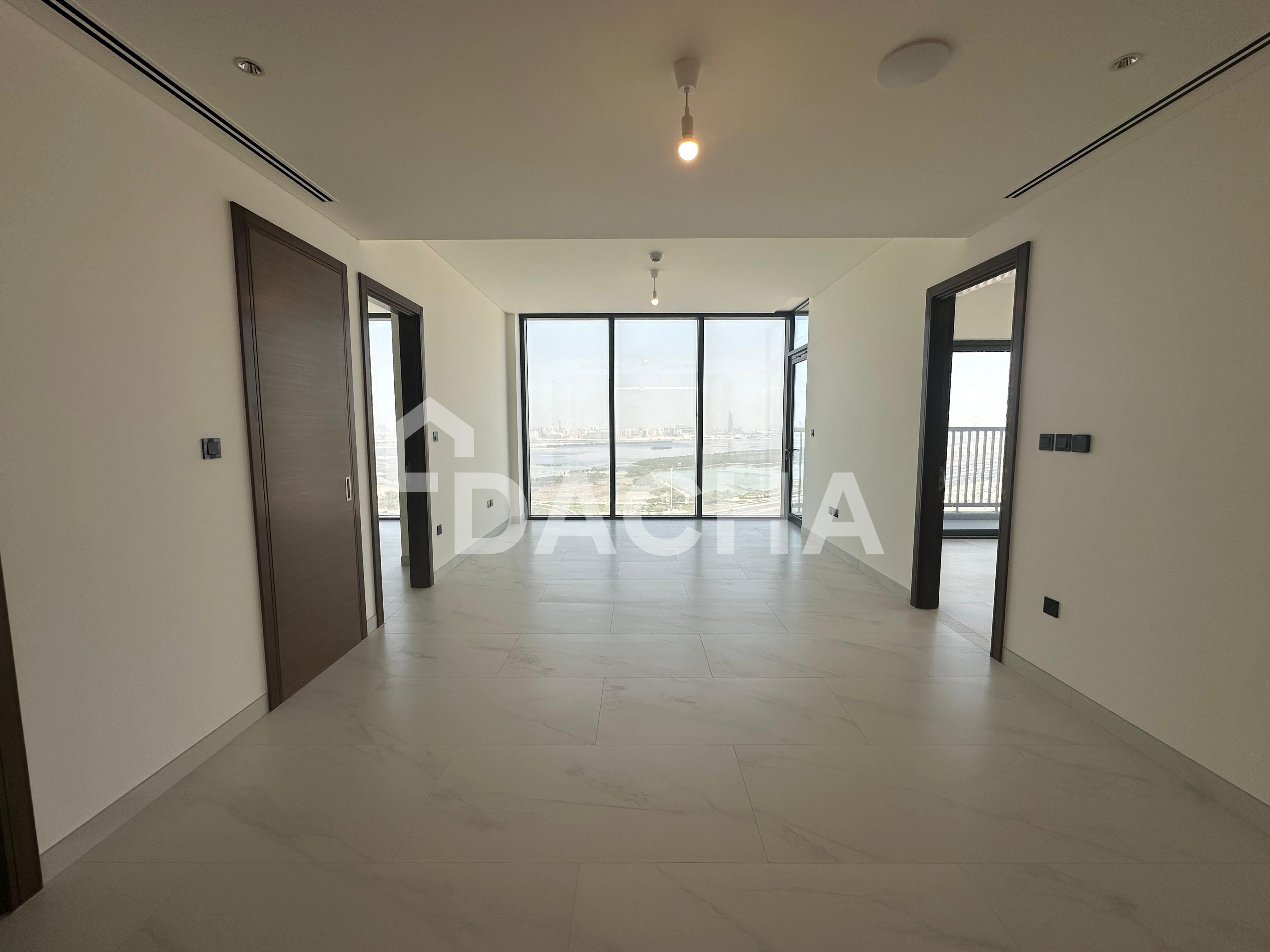 Maids room | Amenities/Waterfront view | Tower A