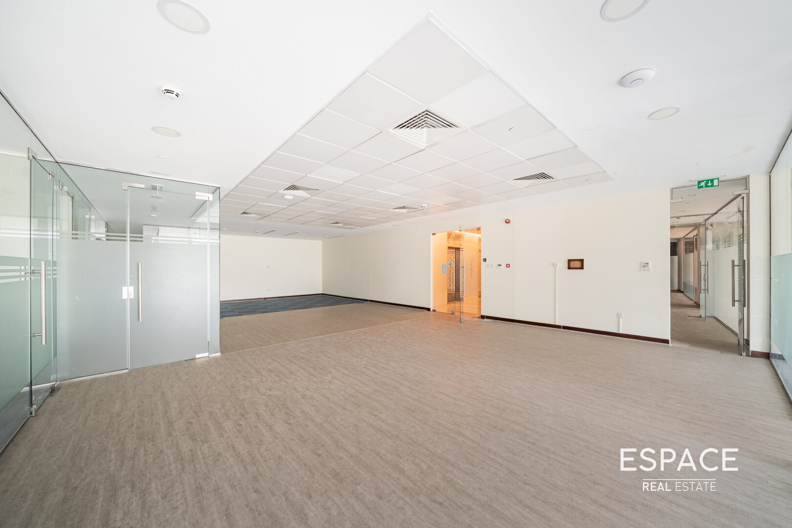 Prime Location | Vacant | Luxury Fit Out