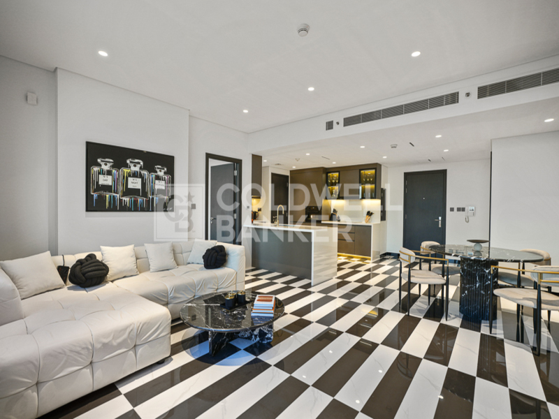 Upgraded | High Floor | Views Of Dubai