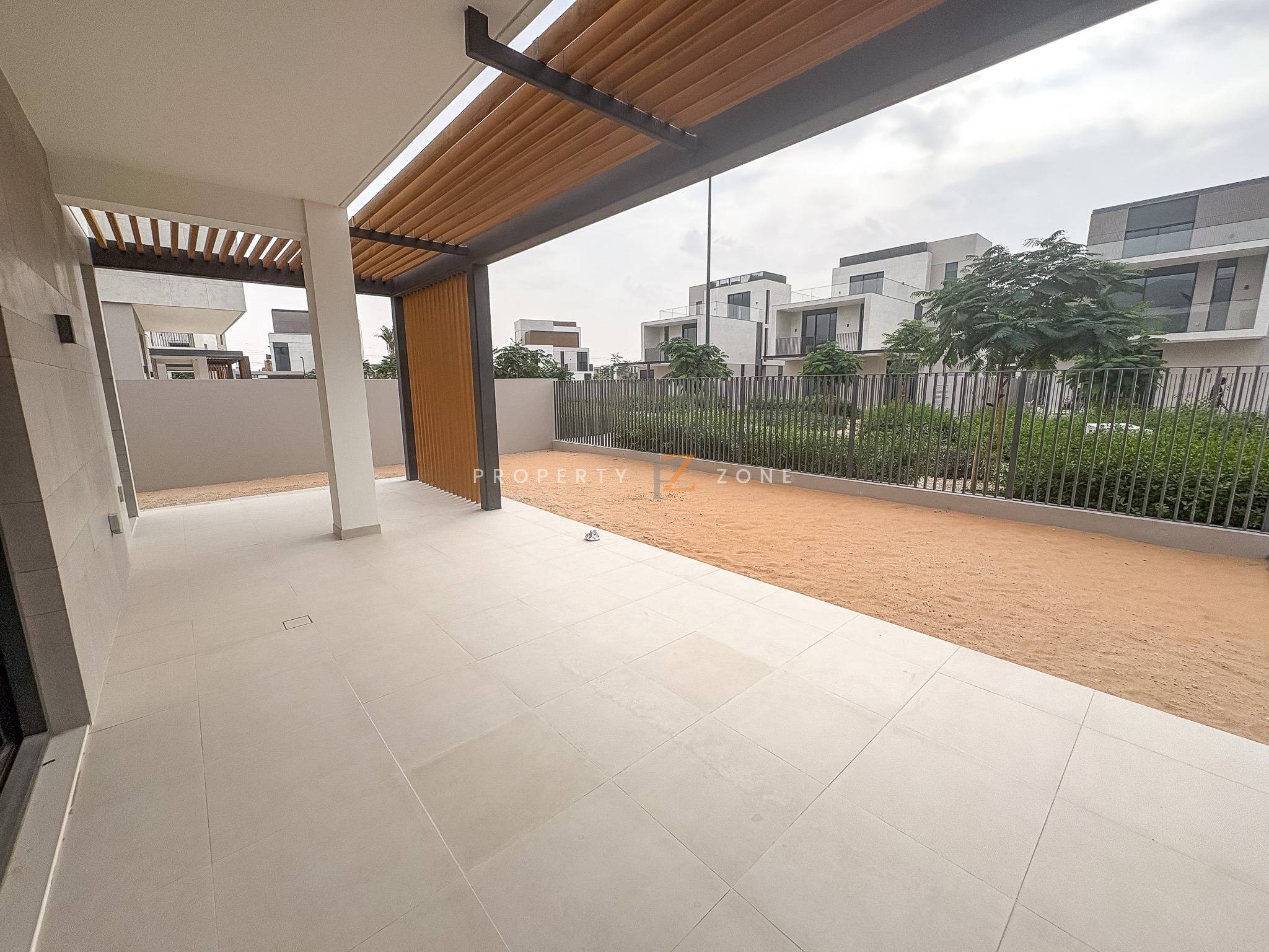 LUXURIOUS VILLA I READY TO MOVE IN I BRAND NEW