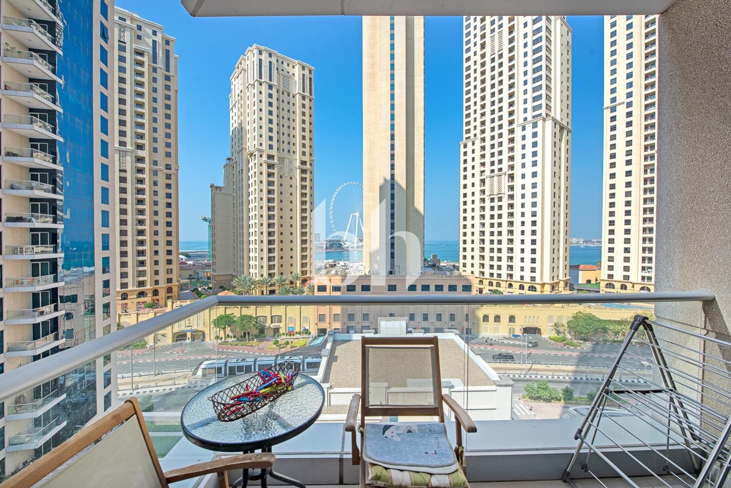 Dubai Eye and Sea View | Chiller Free | Ready