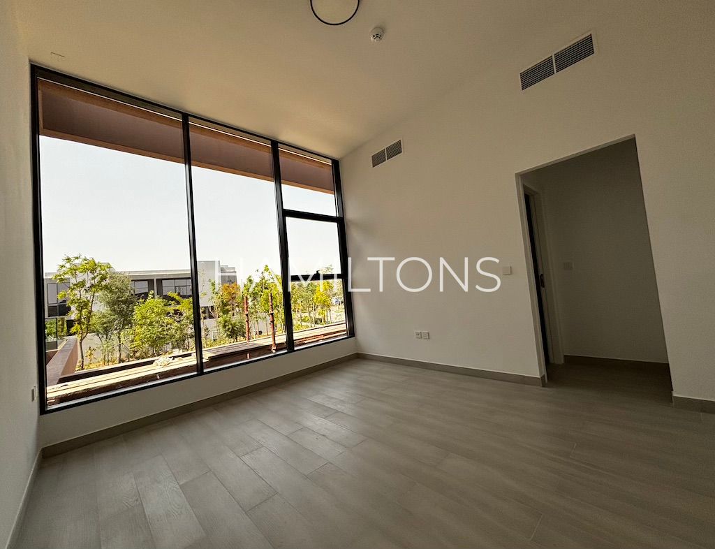 Private Pool Villa | Secure Community | Resale