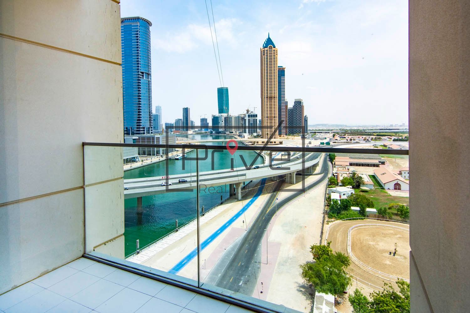 Canal View | Vacant | High Floor