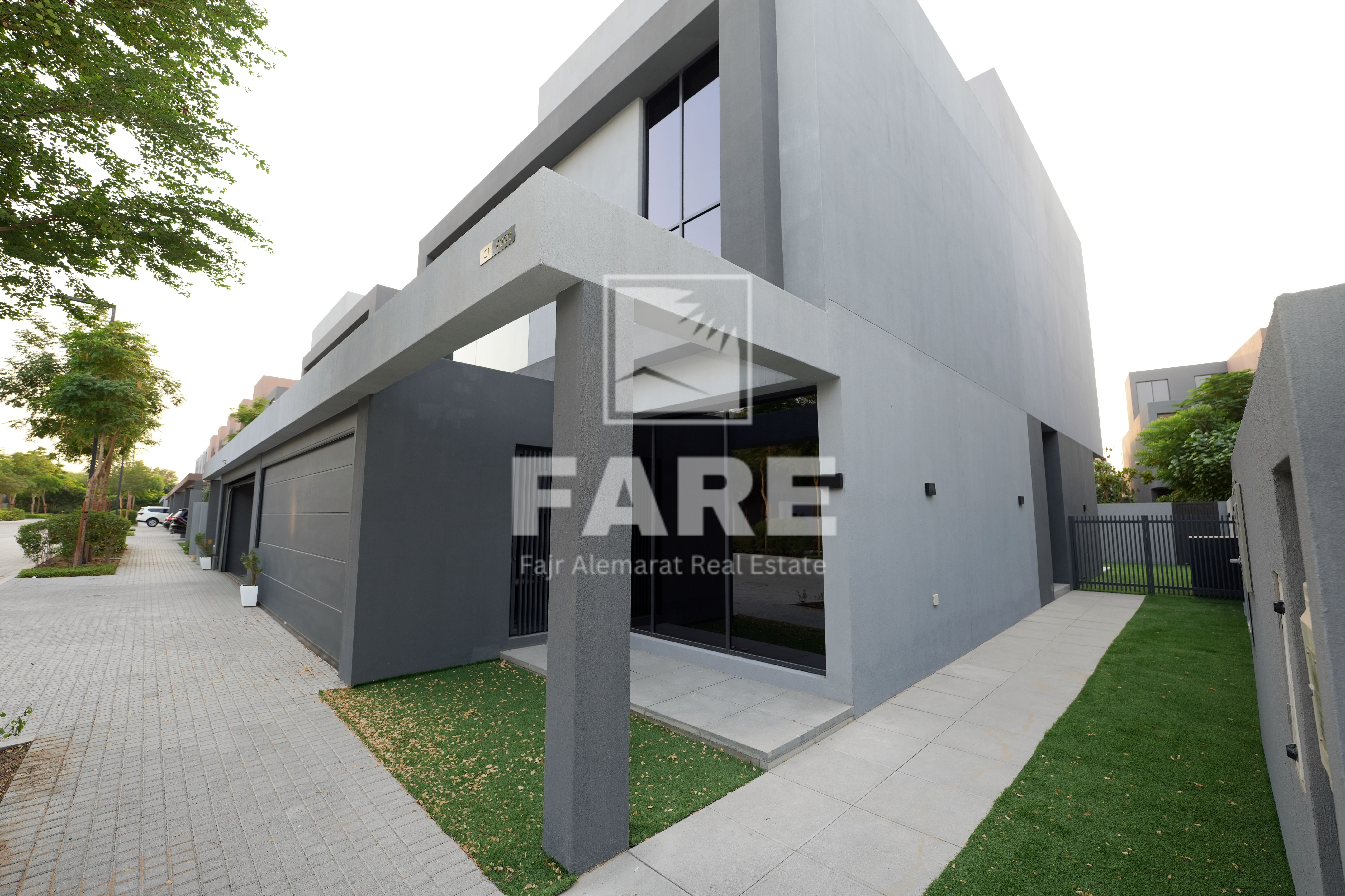 Distress 4BR Villa for Sale | Saro, Masaar
