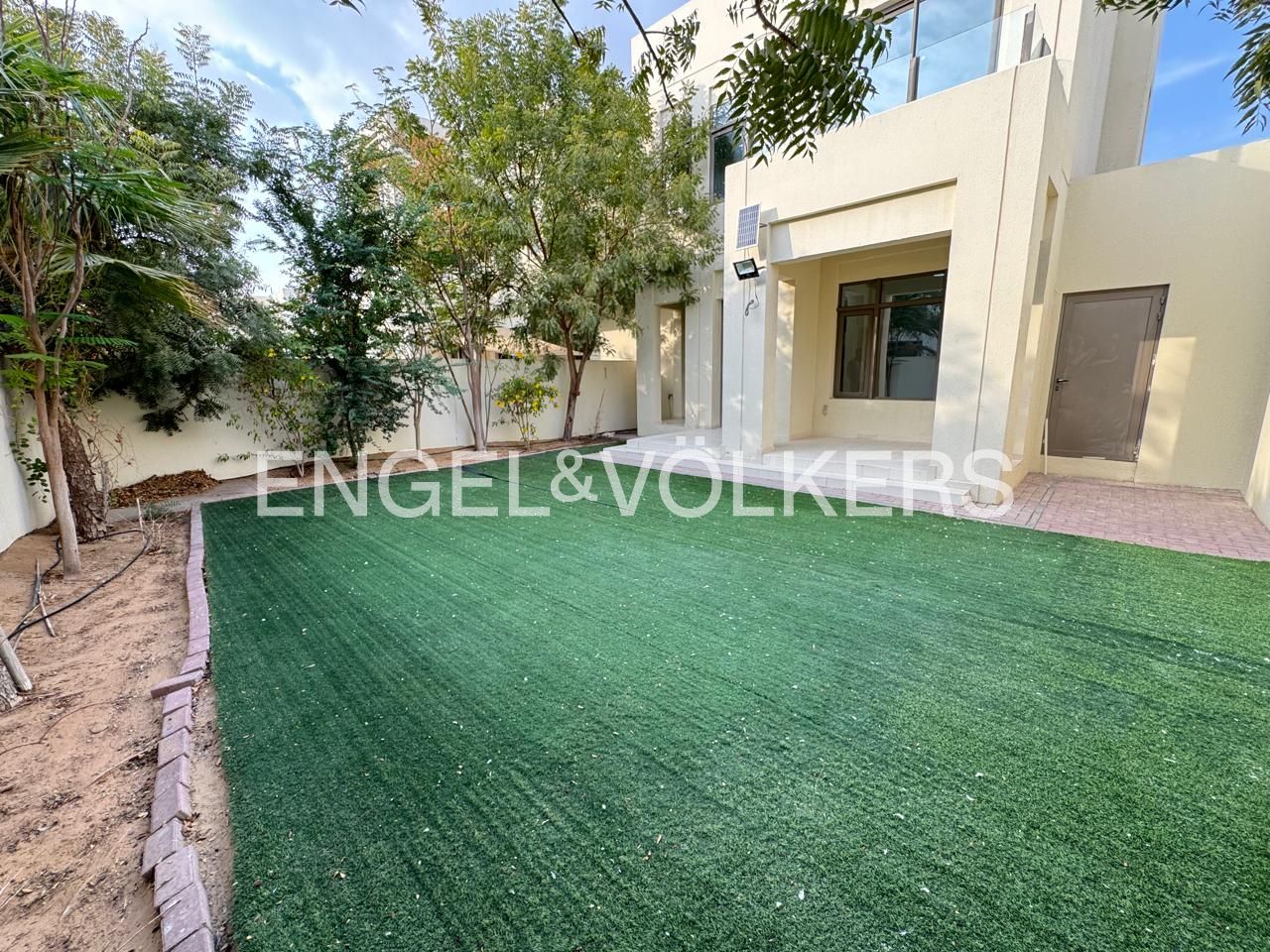 Vacant | Excellent Community | Large Plot