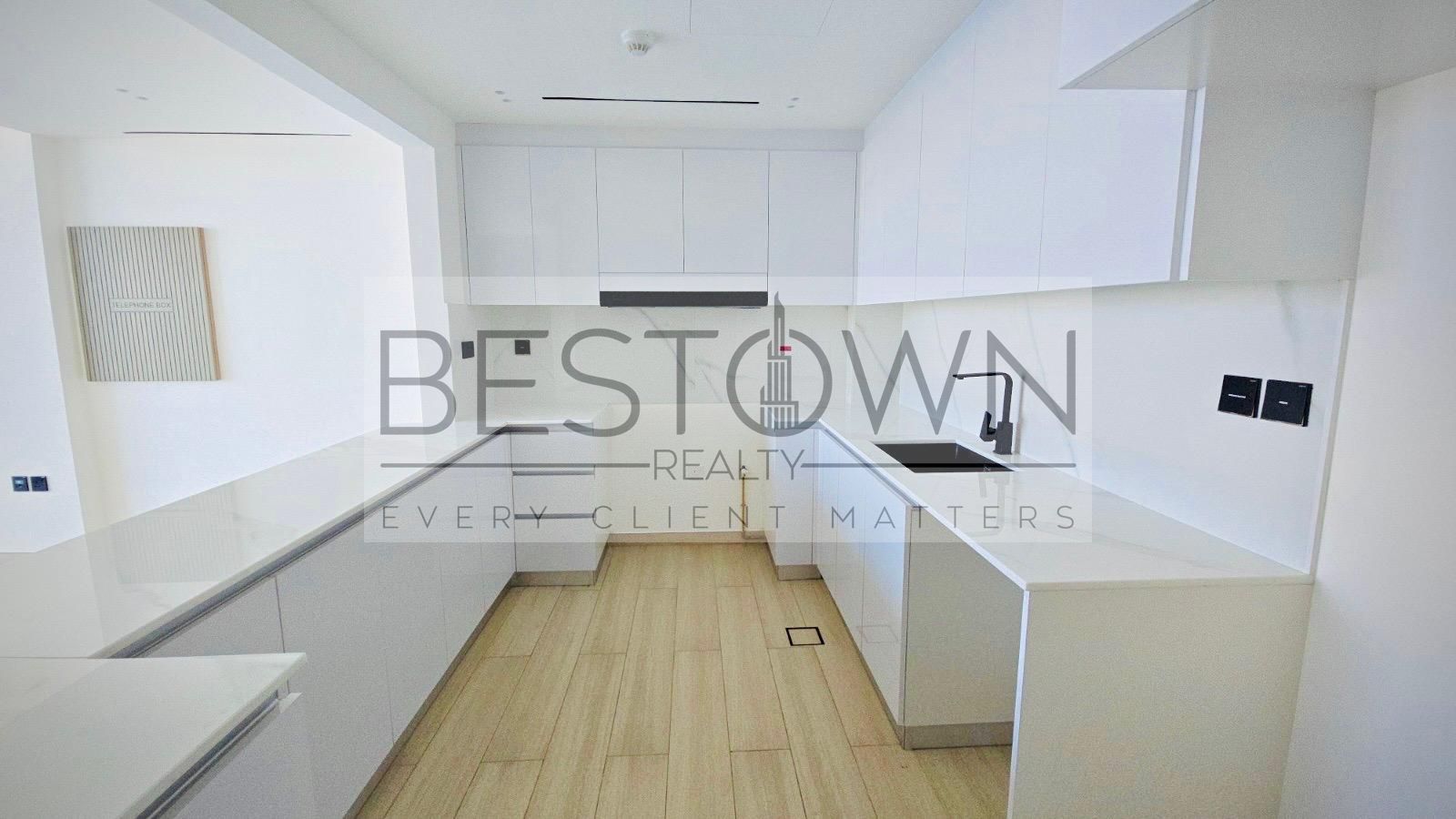 2 Bedroom apartment |Spacious|Marina View