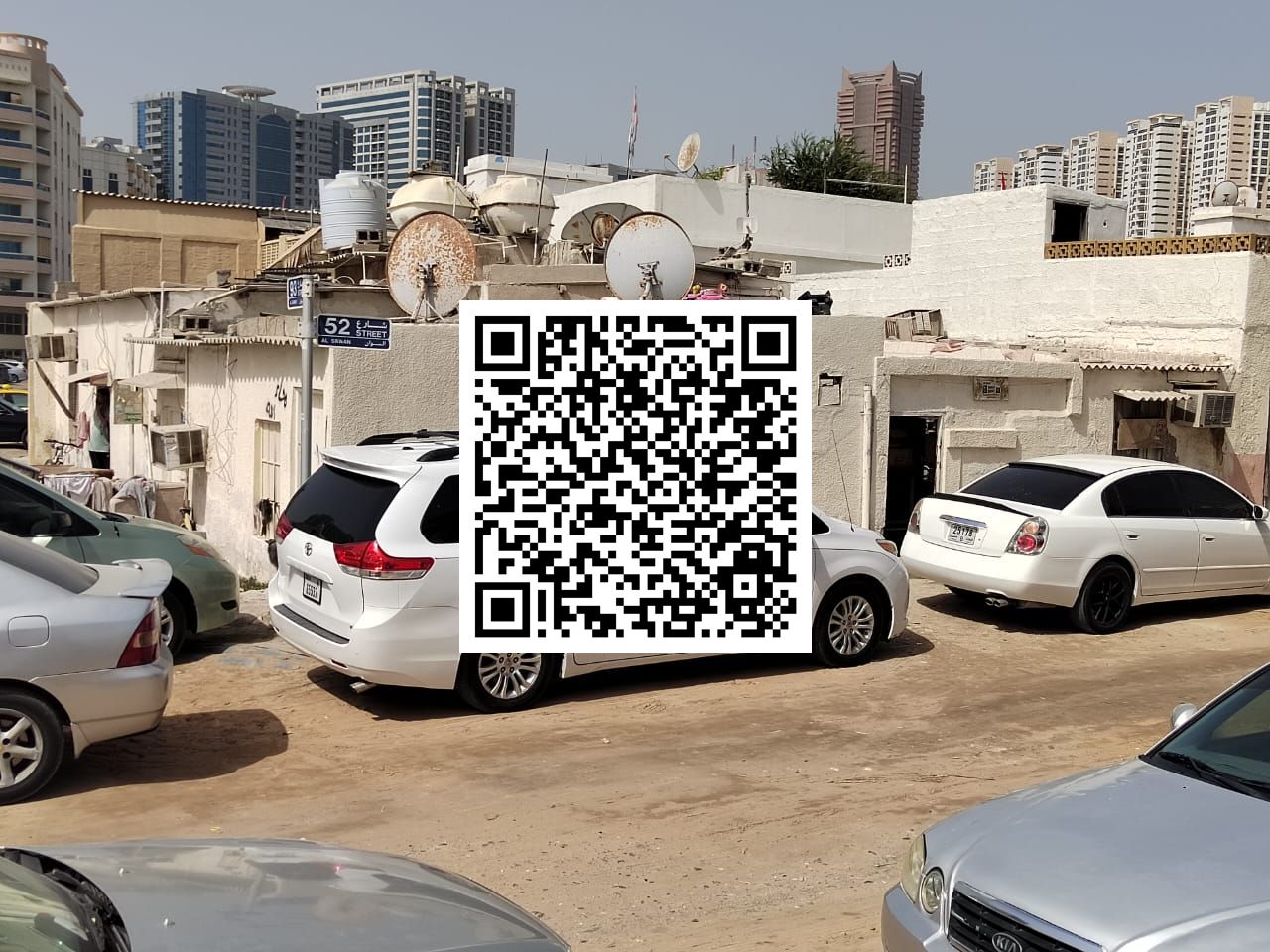 GREAT DEAL OF COMERCIAL AND RASIDENTIAL OLD ARABIC VILLA G+4 APROVED NEAR THE MAIN STREET IN AL RASHIDIYA 3, AJMAN
