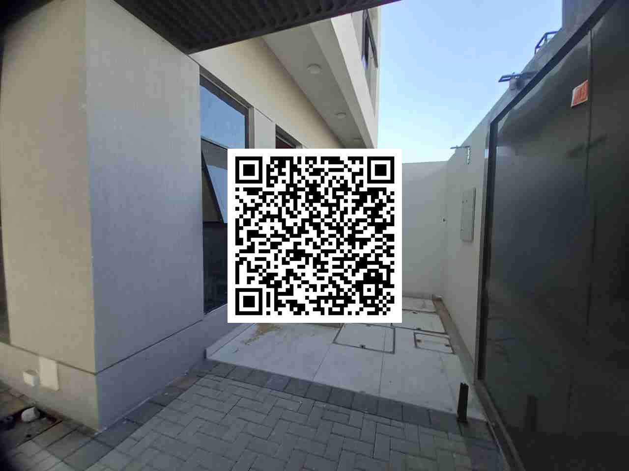 Span-new villa for rent. . .