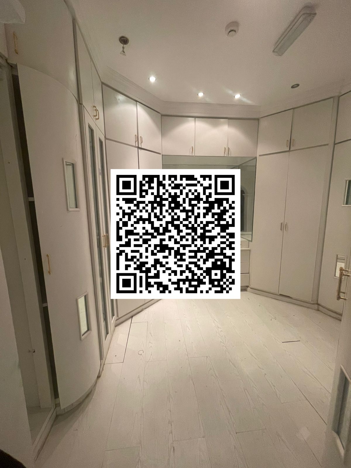 SPACIOUS 8 BEDROOM VILLA FOR RENT FOR FAMILY AND COMPANY STAFF