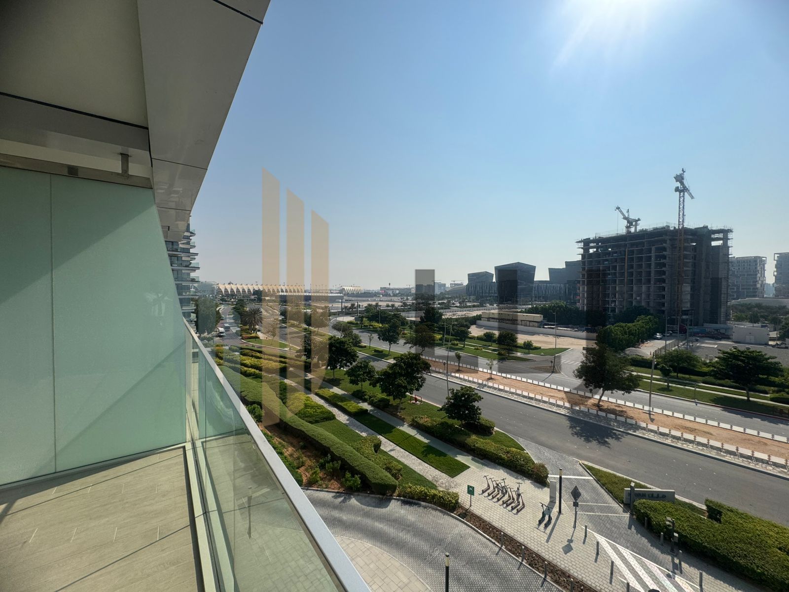 Ready to move in | Modern Studio | Great Location