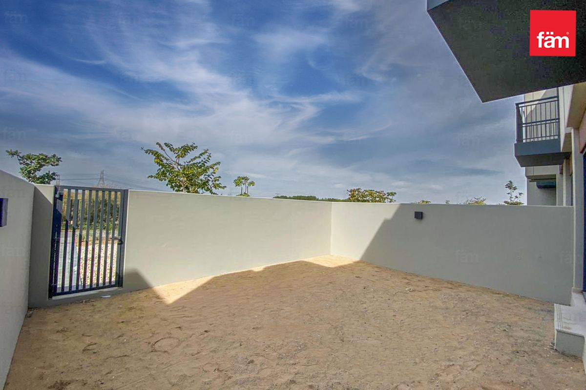Spacious Layout | Modern Finishes | Vacant mid Feb