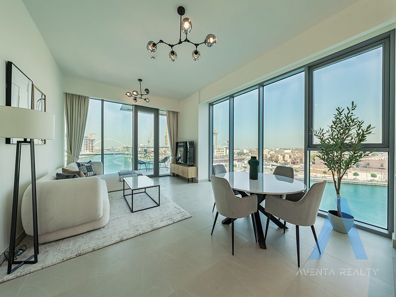 Burj Khalifa and Canal View | Corner Unit