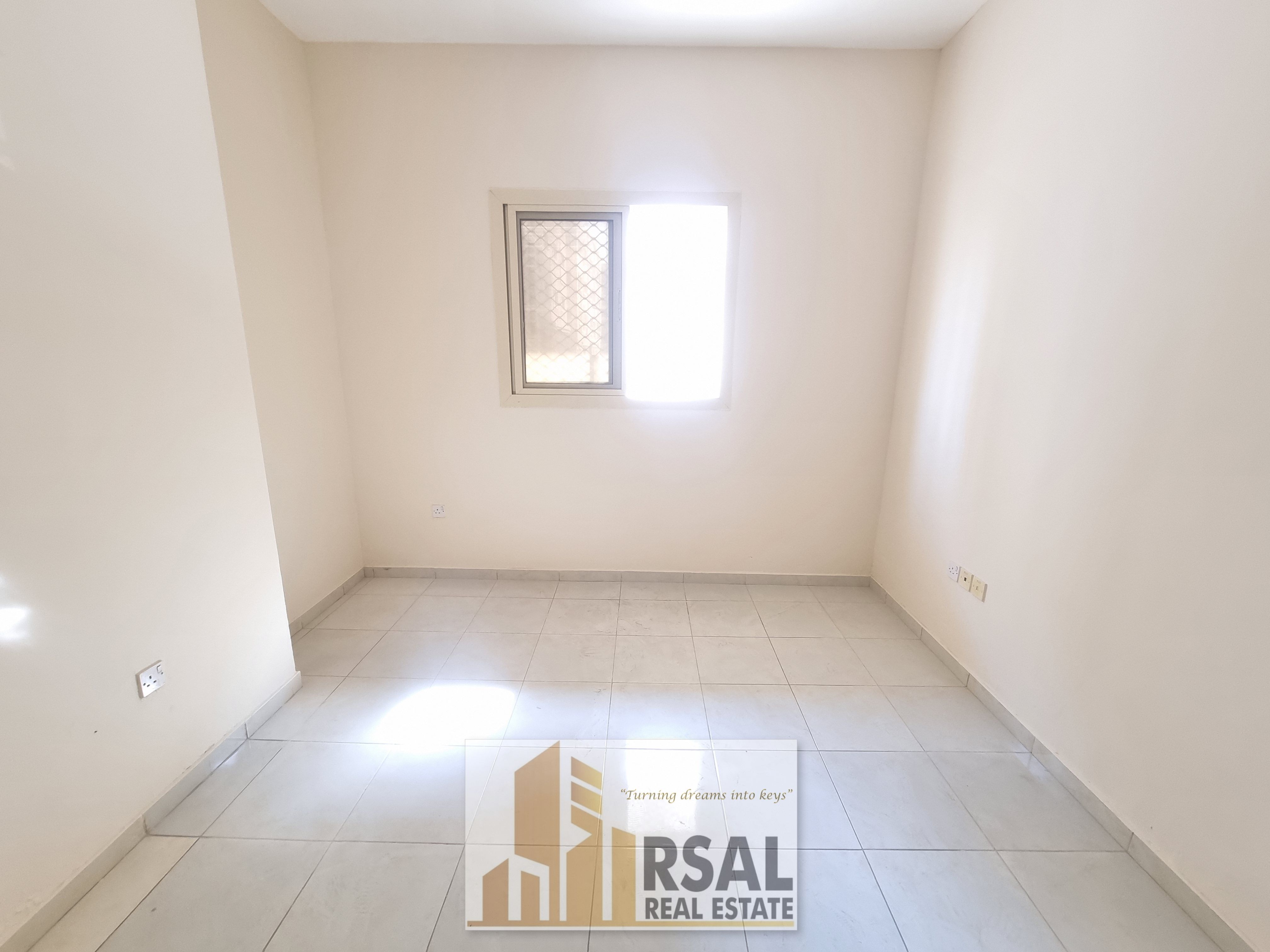 Afordable Lavish Family 1Bhk with One Month Free//2-Bathroom//Ready to Move//Easy Payment//Close To The Safari Mall