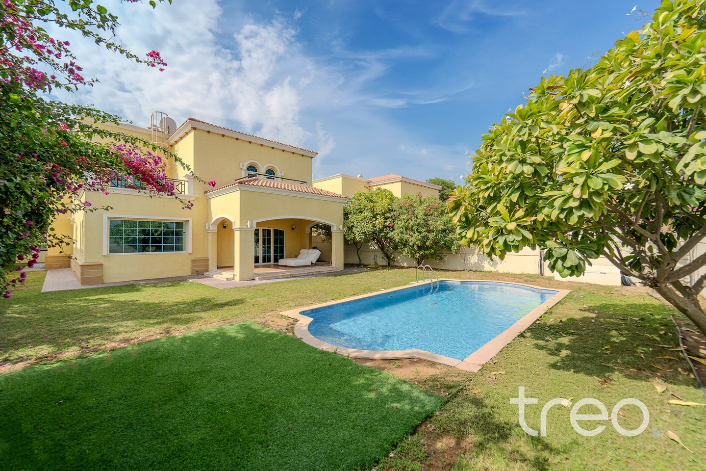 Exclusive | 4 Bed Large | Internal Location