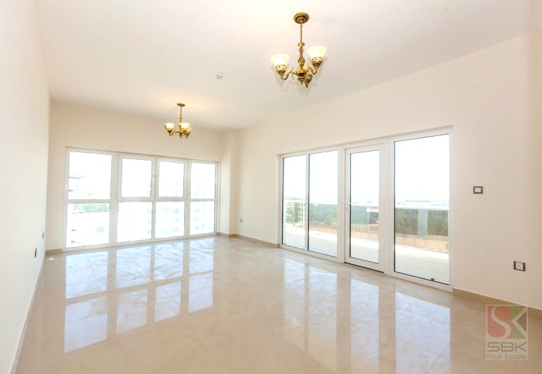 Near Beach | Family Building Only