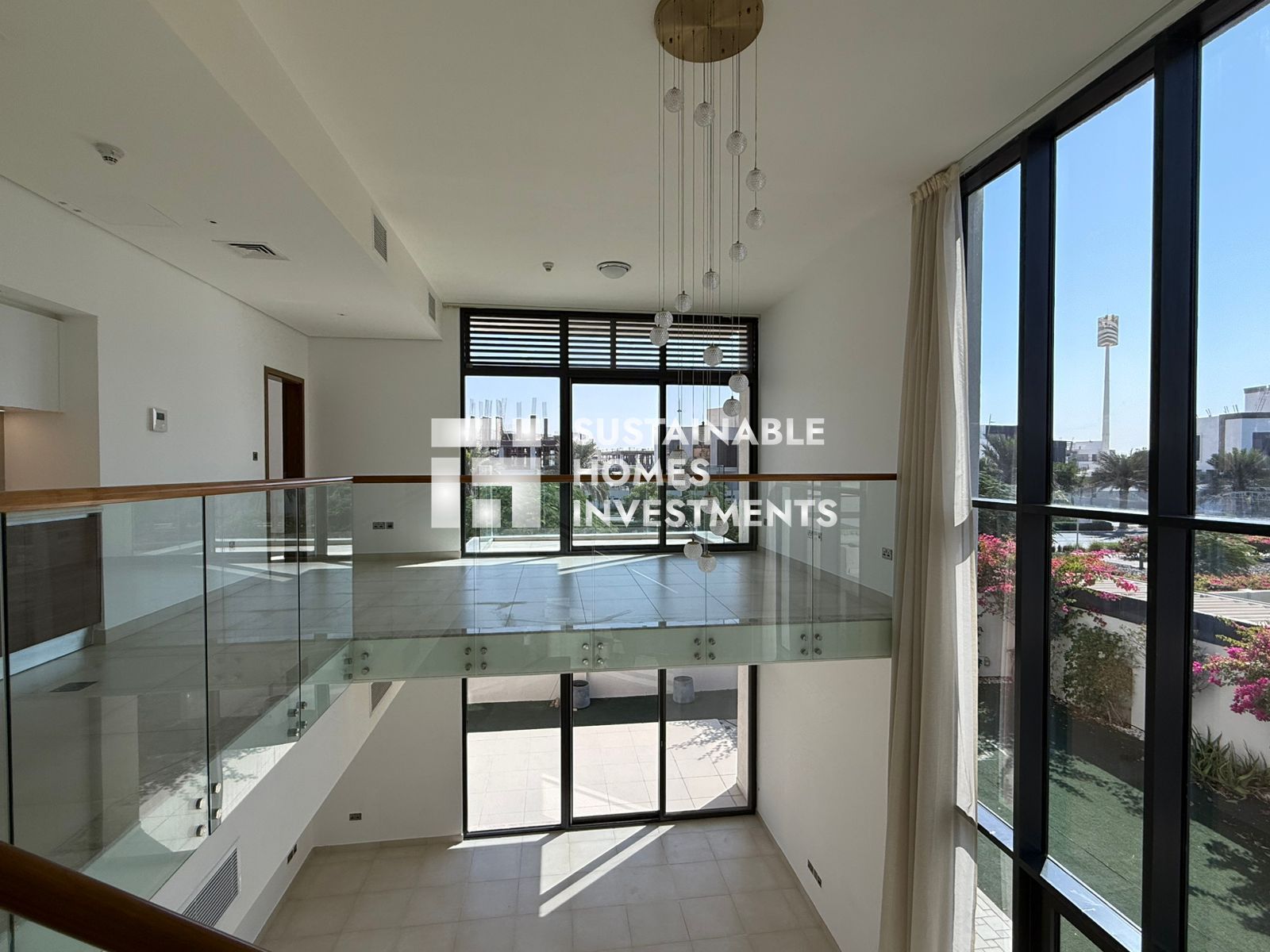 Single Row | Sleek Modern | Spacious Layout