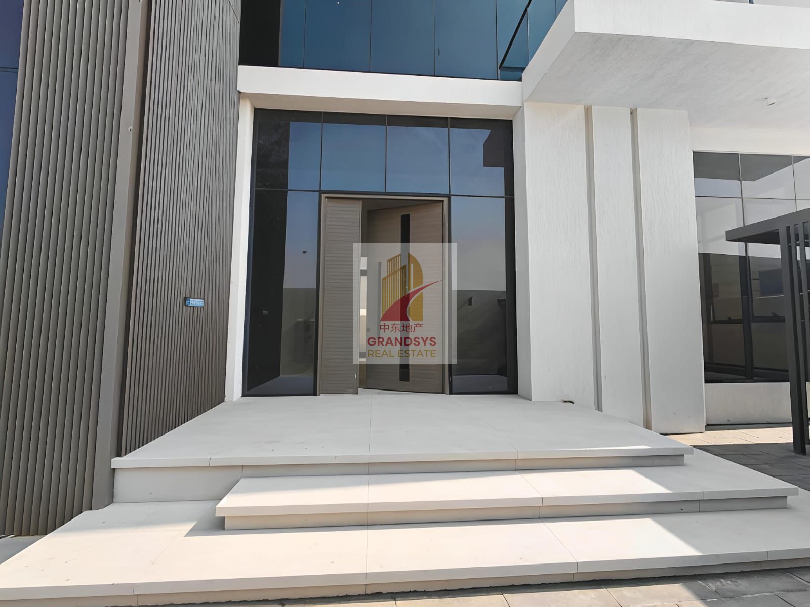 Luxurious Brand New Modern Villa – Easy Exit Access