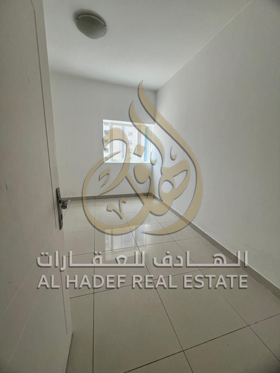 Annual Rent: 1-Bedroom Apartment in Al Khan – Free Maintenance & Family Tower Now available for annual rent – a spacious 1-bedroom apartment in