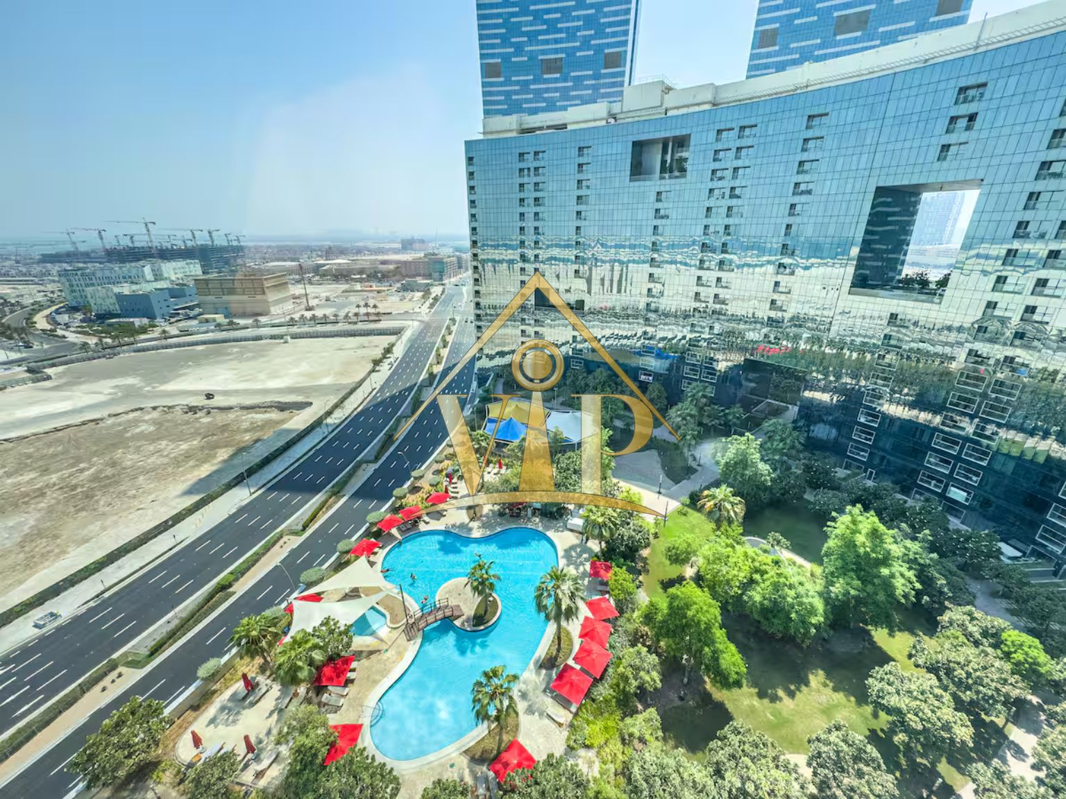 Luxury Fully Furnished Unit | Astonishing Pool View - Road View