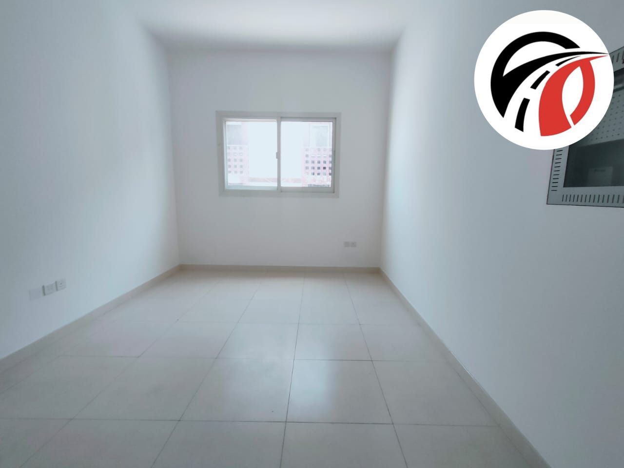 Brand New Studio Near Metro in Hor Al Anz