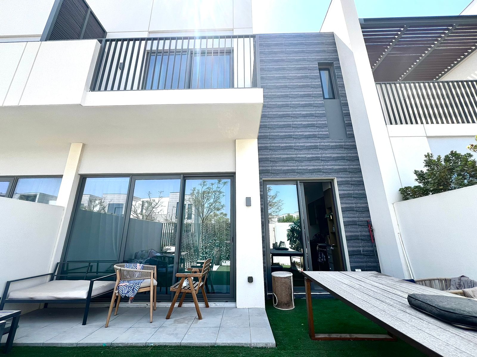 Modern Living | Family Community | Vacant 3BR+Maid